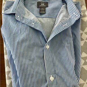 H&M business casual shirt, size small